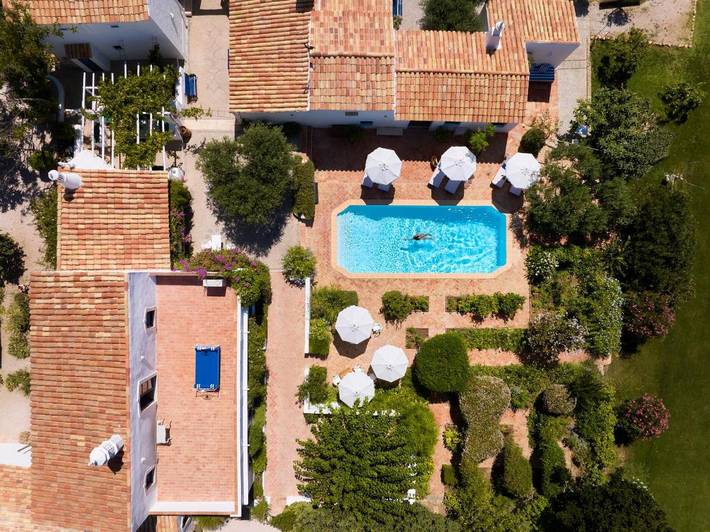 Chambre d’hôte pour 2 personnes, avec Terrasse ainsi que Jardin et Piscine dans Santa Bárbara de Nexe