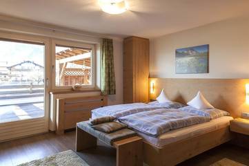 Cottage pour 2 personnes, avec balcon et jardin à Fügen