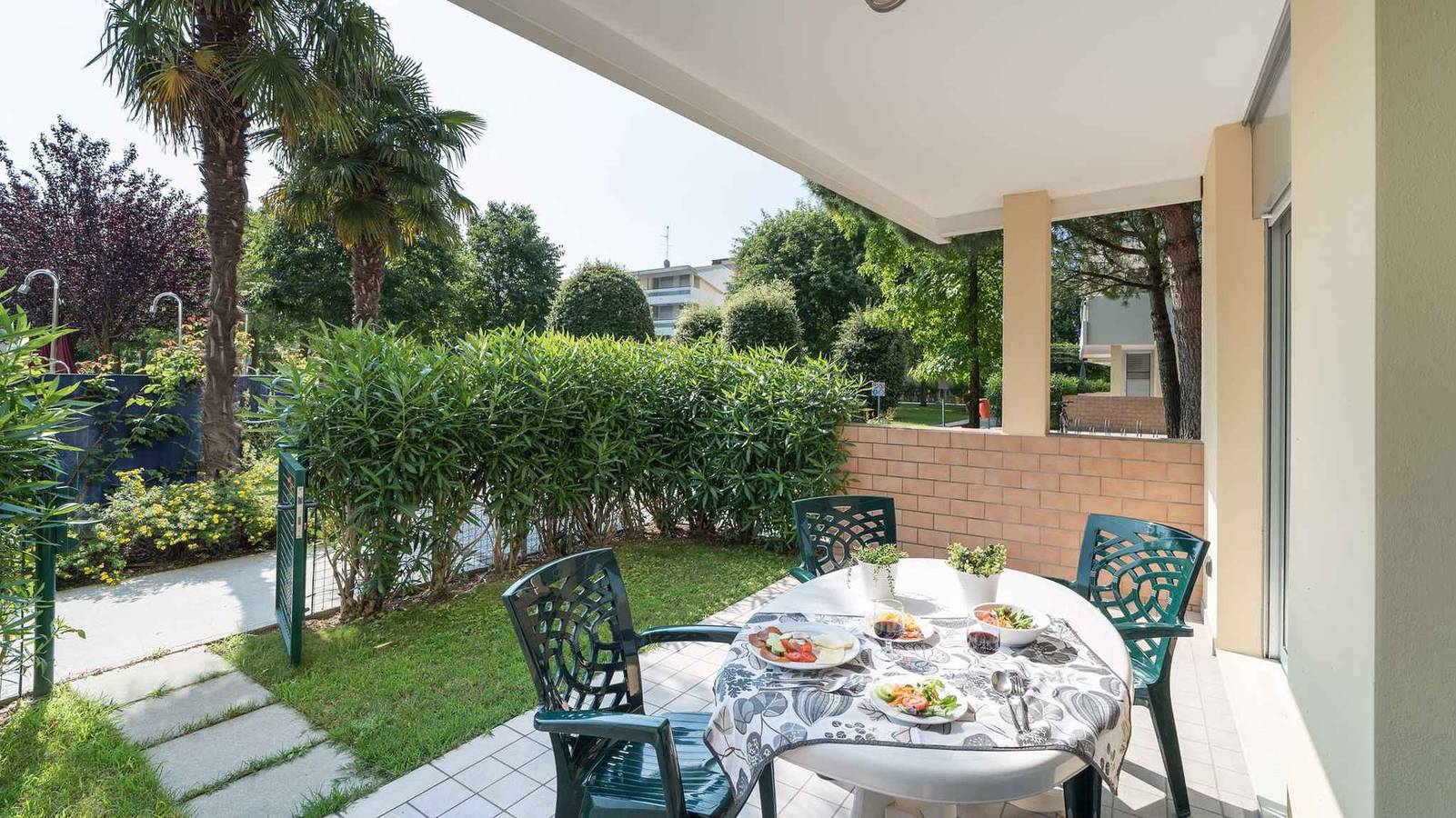 Apartement mit Klimaanlage und Terrasse  in Bibione, Venice Province