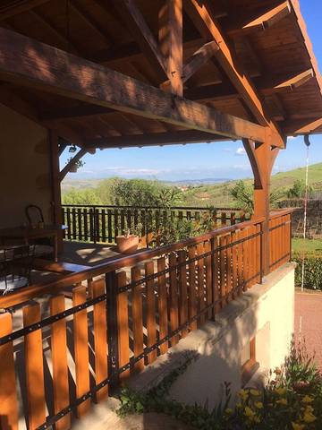 Gîte pour 16 personnes, animaux acceptés à Ternand