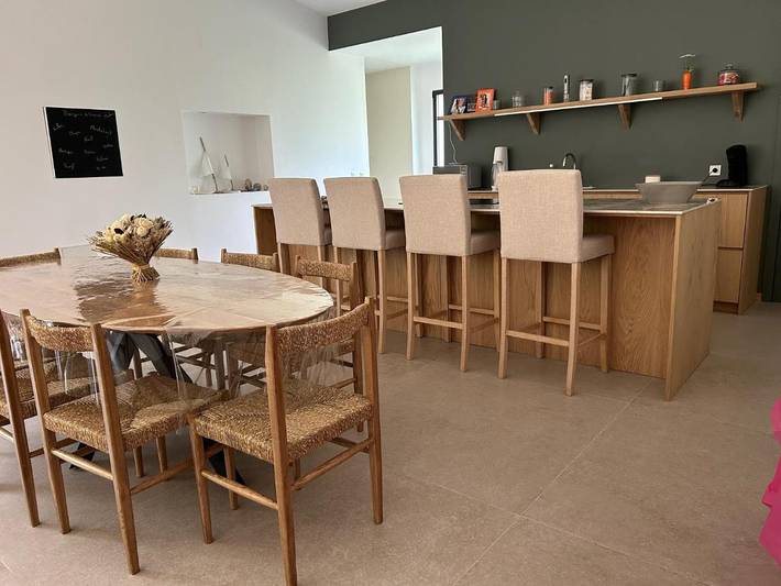 Location de vacances pour 8 personnes, avec jardin ainsi que vue et terrasse à Gaillan-en-Médoc - 4