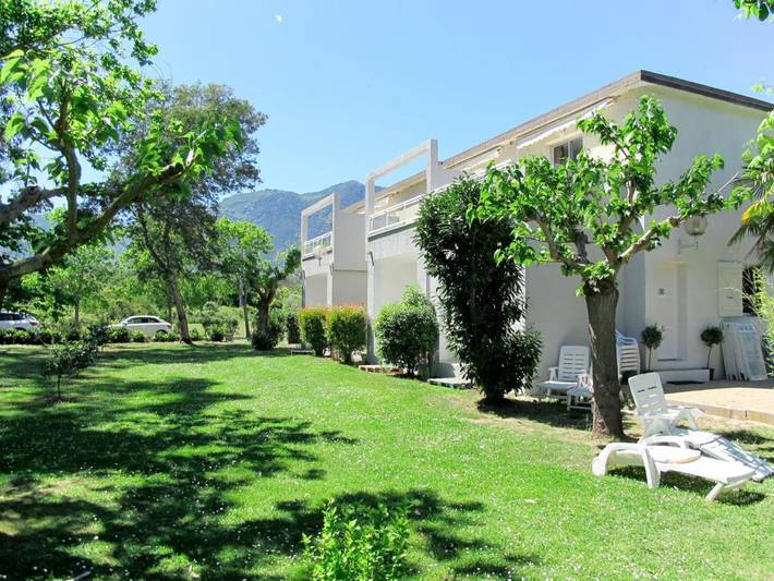 Gîte pour 3 personnes, avec terrasse ainsi que jardin et piscine, animaux acceptés dans Port de Taverna - 2