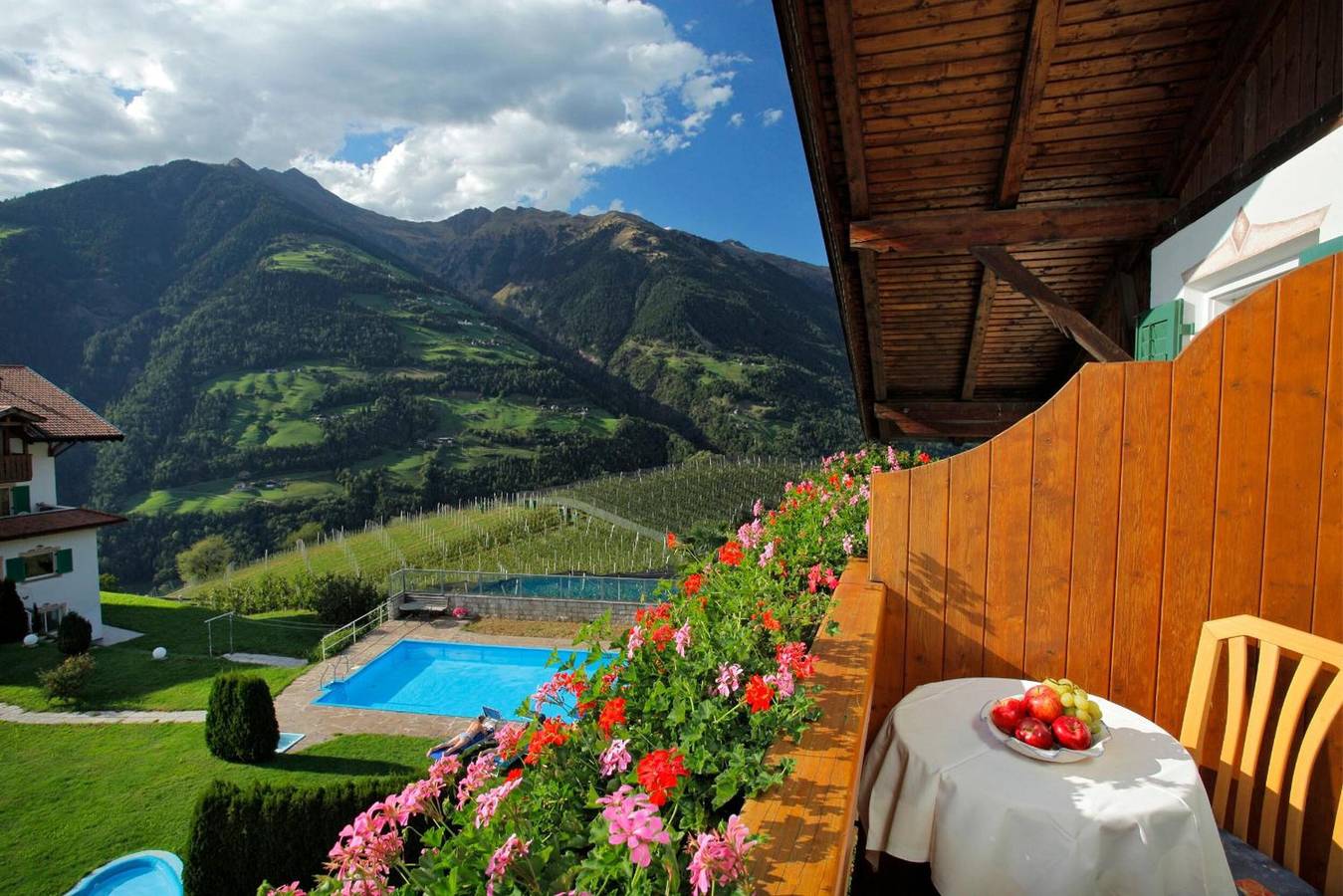 Ganze Wohnung, Apartment 'Haus Bernhard B' mit Bergblick, Gemeinschaftspool und Wlan in Verdins, Schenna