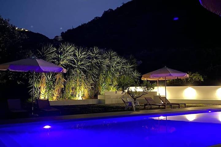 Location de vacances pour 4 personnes, avec jardin et terrasse à Piraino