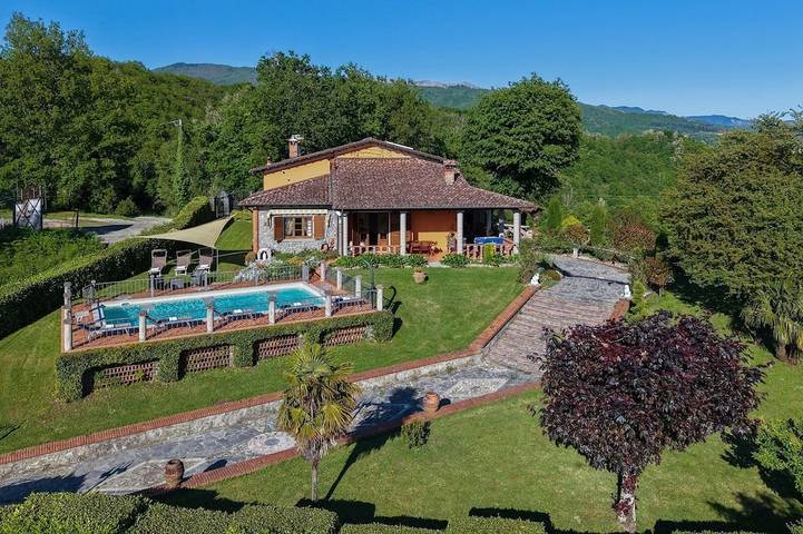 Ferienhaus für 6 Personen, mit Terrasse und Garten