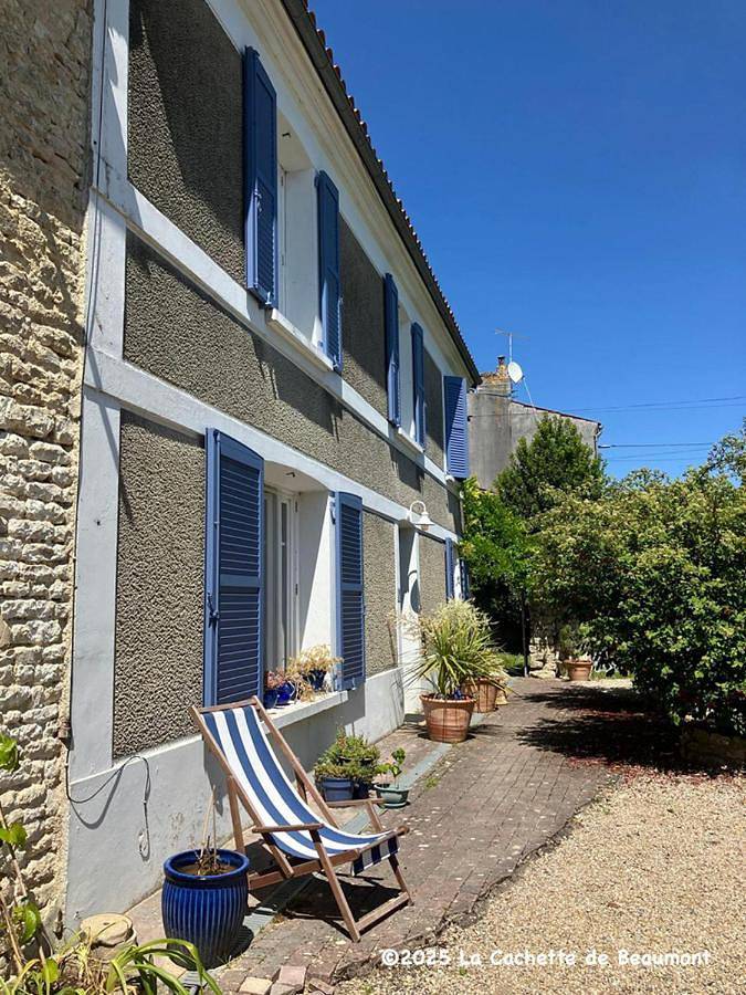 Chambre d’hôte pour 2 personnes, avec vue ainsi que jardin et terrasse