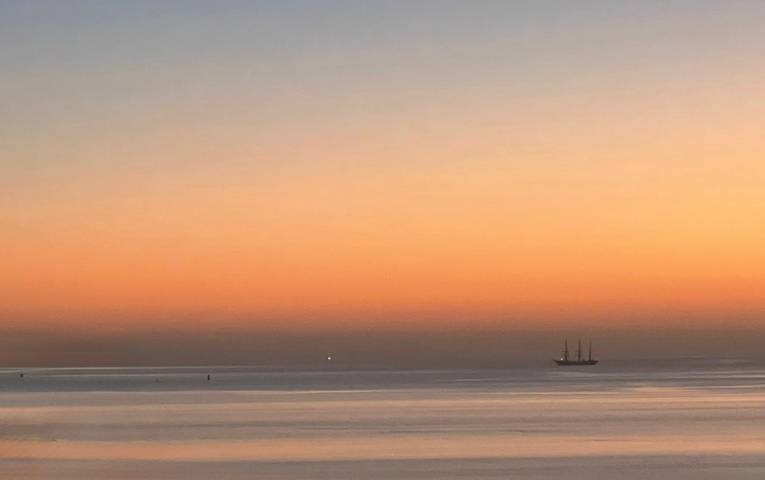 Ganze Wohnung, Apartment am Meer mit Meerblick, Balkon und Wlan in Hundestrand / Naturstrand, Sierksdorf
