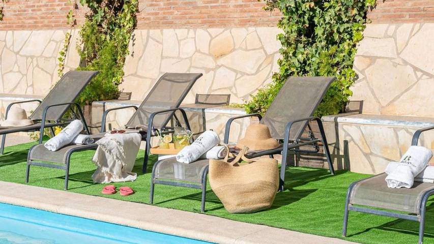 Casa rural para 9 personas, con Terraza y Piscina en Almáchar - 2