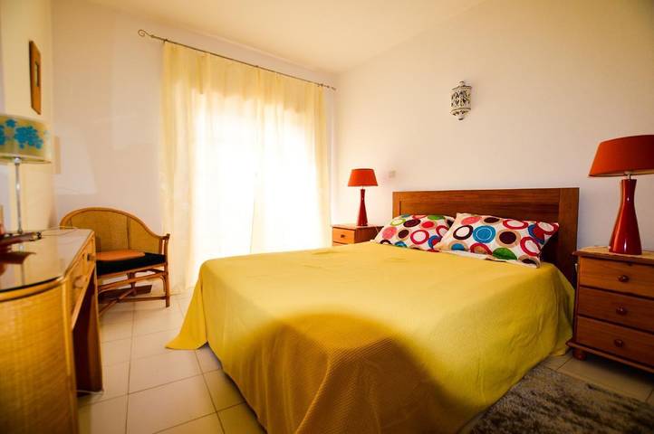 Ferienwohnung für 4 Personen, mit Pool und Terrasse in Lagoa - 2