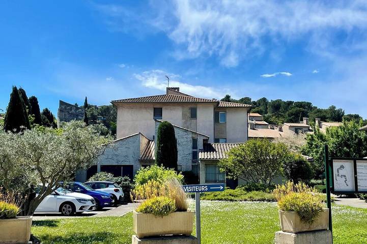 Ganze Wohnung, Charmant Studio Lumineux Avec vue Panoramique Proche du Centre Ville Historique in Villeneuve-lès-Avignon, Nimes und Umgebung