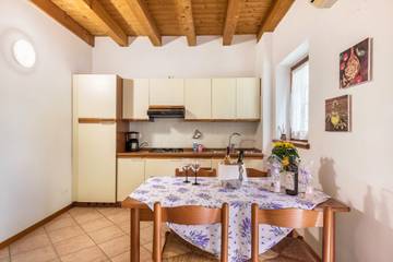 Agriturismo per 3 Persone in Lazise, Prealpi Gardesane, Foto 3