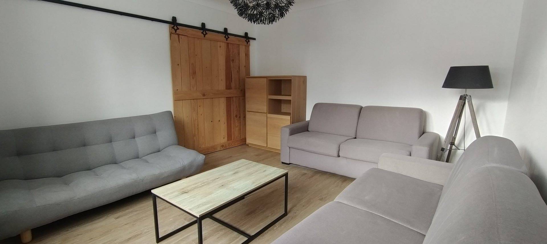 Maison Quaire Rénovée avec jardin in La Bourboule, Parc naturel régional des Volcans d'Auvergne