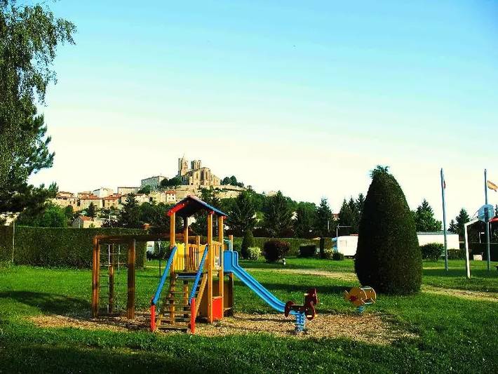 Camping pour 3 personnes, avec terrasse dans la Loire - 4