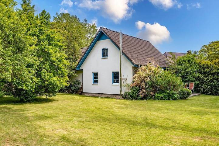 Ferienhaus für 8 Personen, mit Terrasse und Sauna sowie Garten - 1