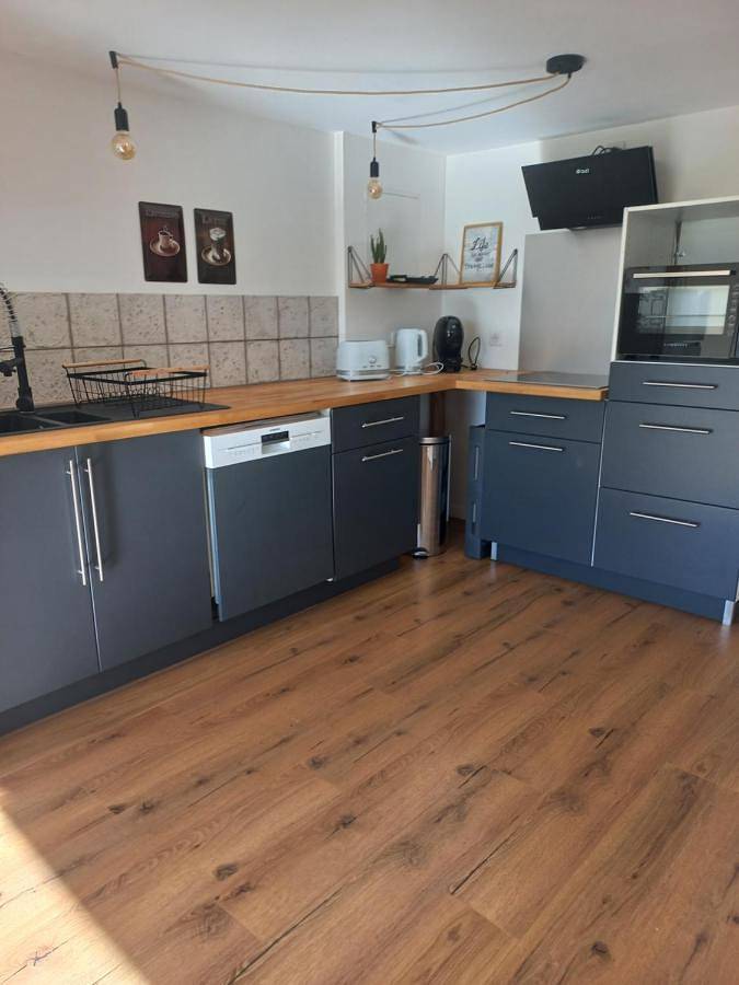 Gîte pour 2 personnes, avec piscine et terrasse à Pouilly-le-Monial - 2