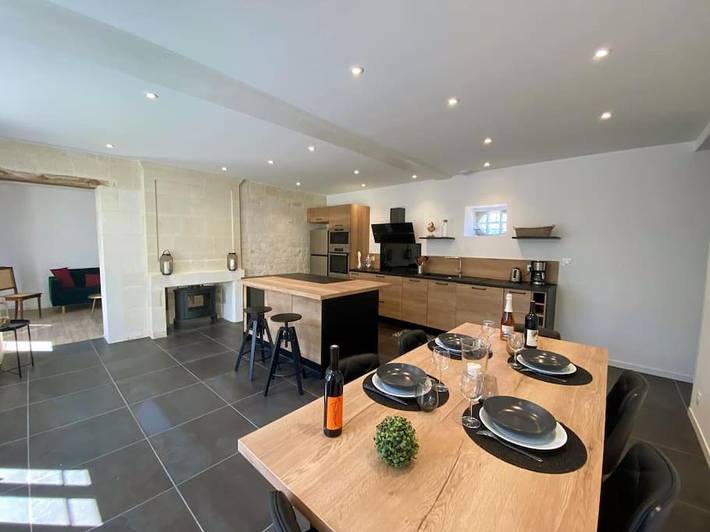 Location de vacances pour 5 personnes, avec jardin et terrasse à Benais - 4