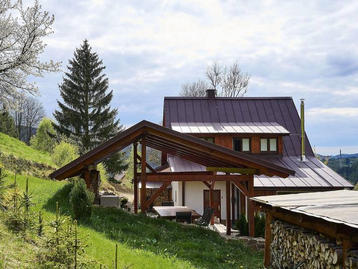 Ferienhaus für 8 Personen, mit Terrasse und Garten in Tanvald