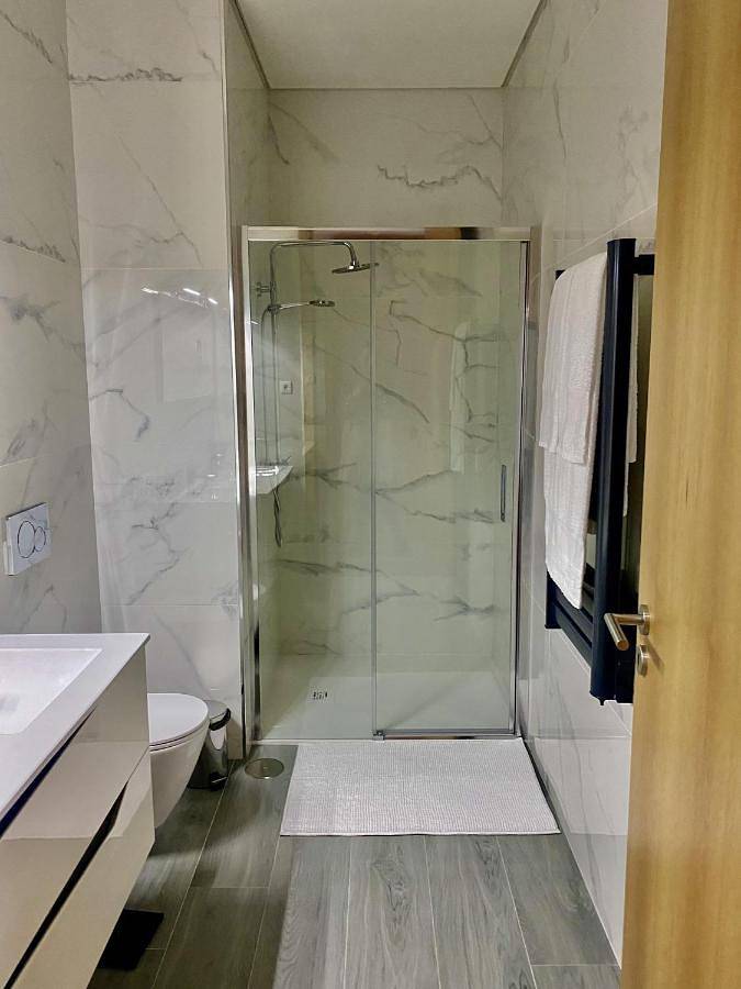 Location de vacances pour 2 personnes, avec piscine et vue ainsi que jardin et bassin pour enfant à Mondim de Basto - 4