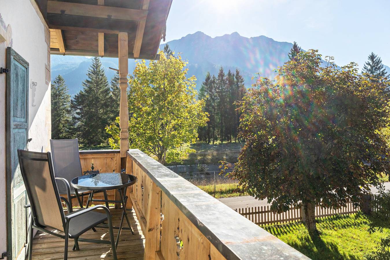 Ganze Wohnung, Apartment 'Waldruhe' mit Bergblick, Balkon und Wlan in Krün, Bayerische Alpen