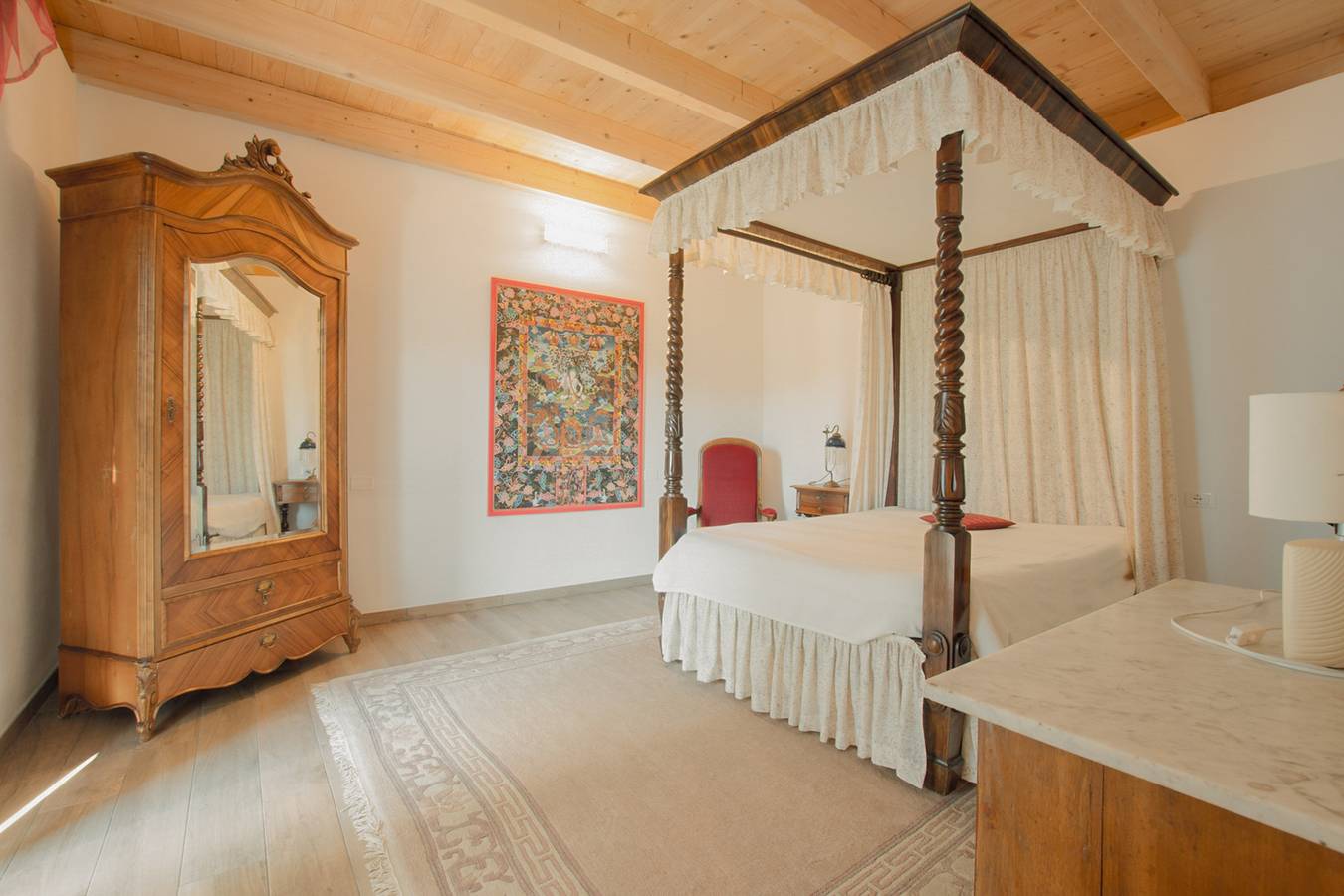 Residenza sul Lago Maggiore in Colmegna (Luino), Comune di Luino