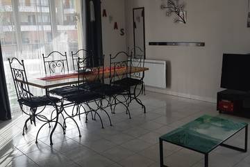 Gîte pour 4 personnes, avec piscine et terrasse à Léguevin