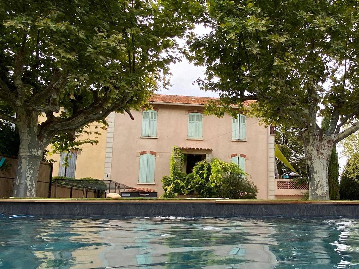 Appartement entier, Holiday Home in Les Milles, Aix-en-Provence