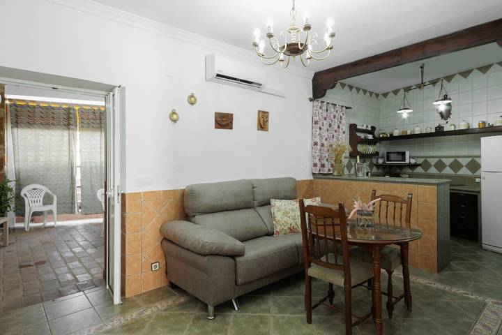Apartamento de vacaciones para 10 personas, con jardín en Sierra Norte de Sevilla - 3