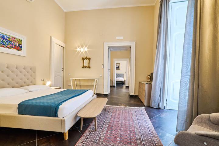 Gîte pour 6 personnes, avec balcon à Naples - 3