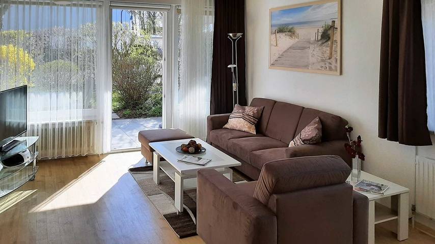 Ganze Ferienwohnung, Fewo Zornemann Whg. 1 Strandhotel in Kellenhusen, Ostholstein