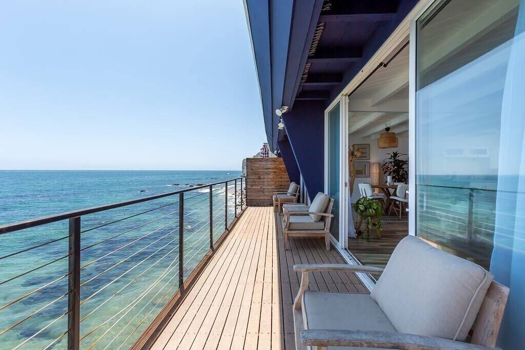 Casa Penelope by Oraklus in Malibu, Los Angeles County