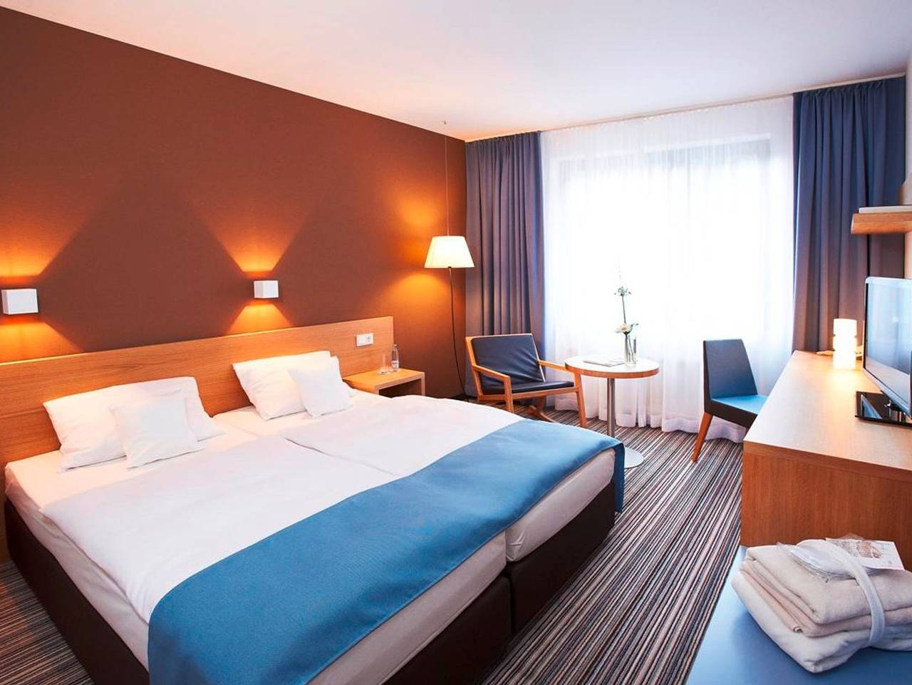 Hotel Zugbrücke Grenzau - Themenzimmer Ritter 2 Personen in Höhr-Grenzhausen, Westerwald
