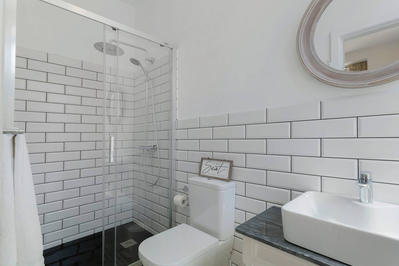 Helt studio, Studio Apartment '1' with Shared Pool, Shared Garden and Wi-Fi in São Martinho, Madeira