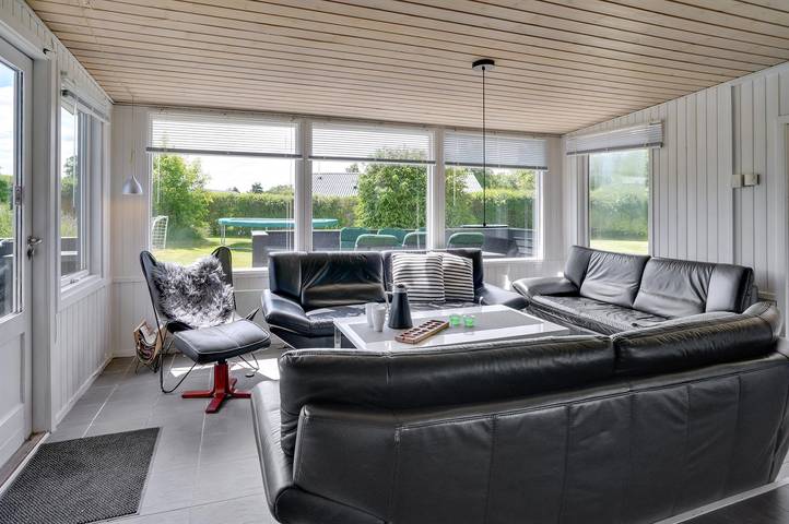 Ferienhaus für 10 Personen, mit Terrasse und Garten sowie Whirlpool in Øster Hurup - 3