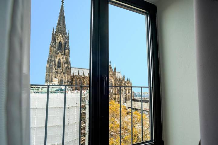 Hotel für 4 Personen, mit Ausblick und Terrasse in Kölner Dom - 3