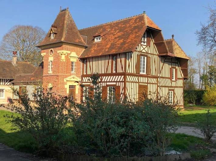 Location de vacances pour 14 personnes, avec Terrasse et Jardin à Basseneville