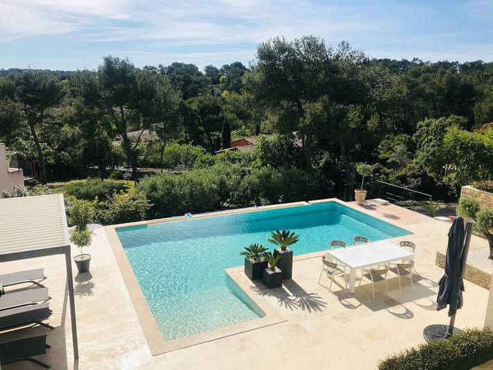 Gîte pour 4 personnes, avec terrasse ainsi que piscine et jardin dans le Gard - 3