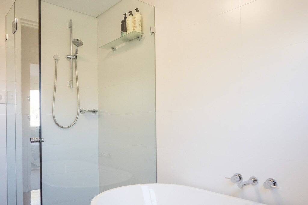 Ganze Wohnung, Nur 3 Minuten zu Fuß vom Coogee Strand und allen lokalen Sehenswürdigkeiten entfernt! in Sydney, New South Wales