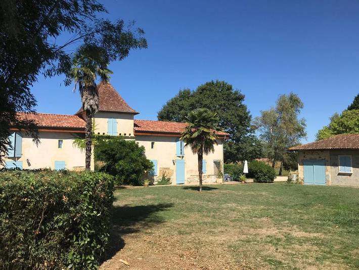 Location de vacances pour 6 personnes, avec jardin ainsi que terrasse et piscine, animaux acceptés à Gamarde-les-Bains - 2