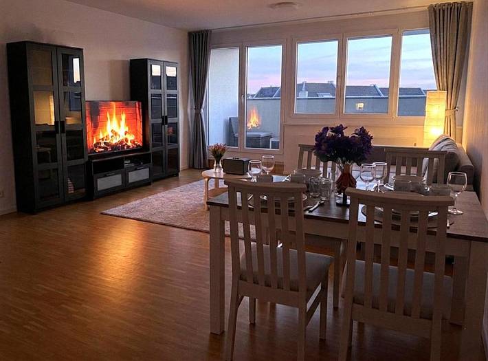 Ferienwohnung für 6 Personen, mit Balkon und Terrasse sowie Garten und Ausblick in Steglitz Berlin