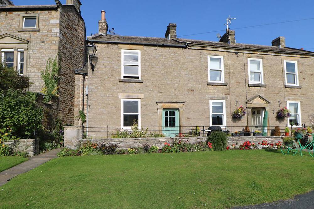 Fellside, Reeth in Reeth, Yorkshire Dales National Park