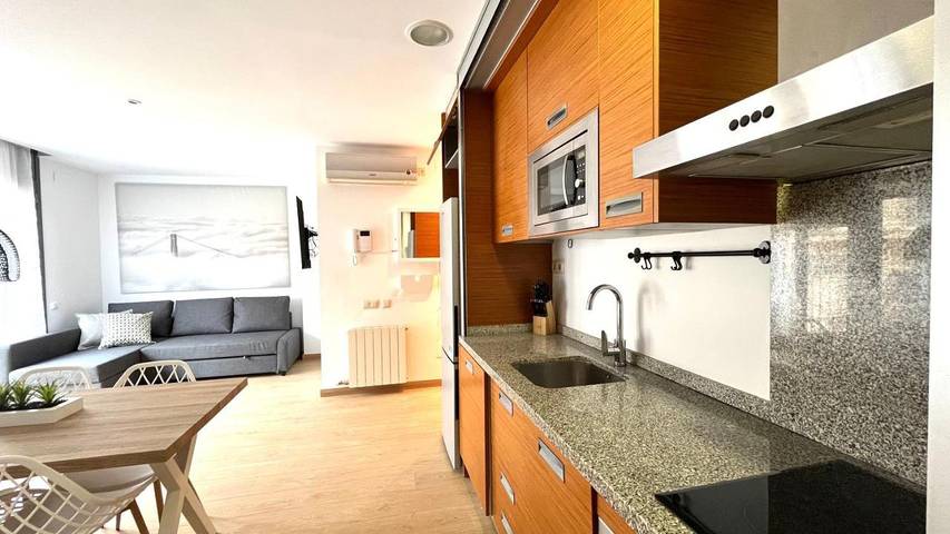 Gîte pour 5 personnes, avec balcon à Terrassa - 4