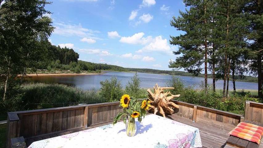 Ferienwohnung für 8 Personen, mit Terrasse und Seeblick sowie Garten und Ausblick, kinderfreundlich in Senftenberg