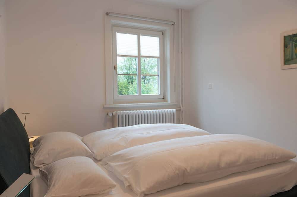 Ganze Wohnung, Chesa Clos – Wohnung mit Seeblick & grossem Garten in Sils/Segl Baselgia, Sils im Engadin/Segl