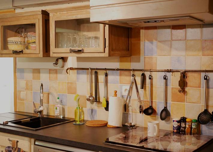 Gîte pour 8 personnes, avec terrasse et jardin, animaux acceptés dans le Puy-de-Dôme - 4