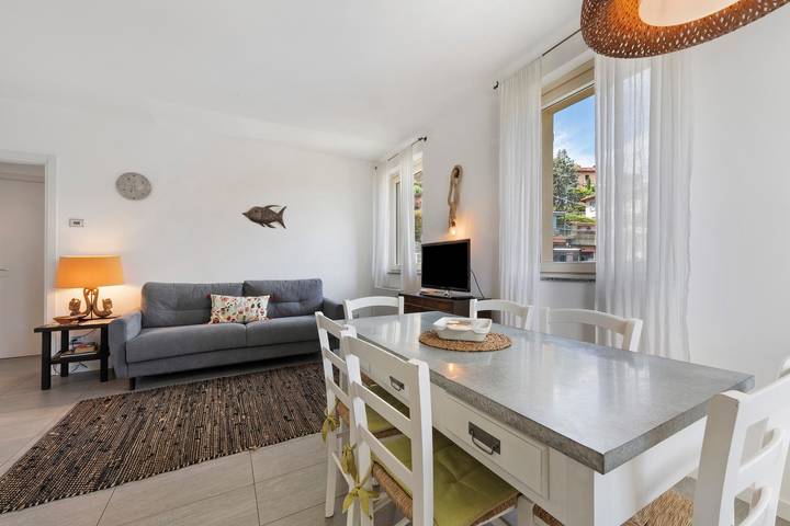 Holiday rental for 6 people, with Garden and Lake view