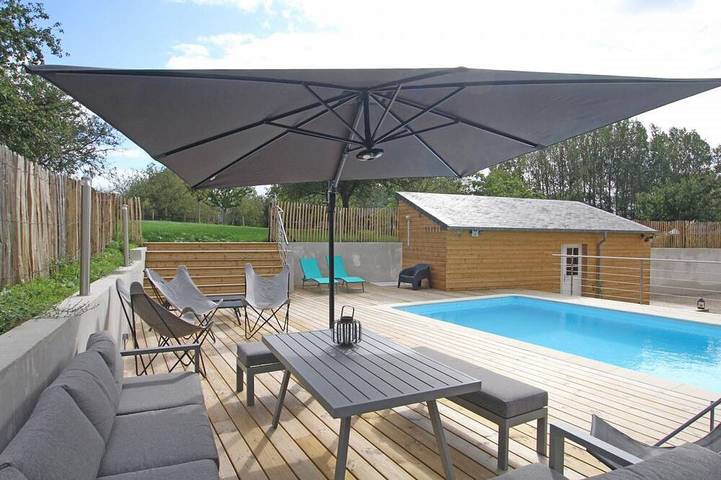 Maison de vacances pour 15 personnes, avec Terrasse ainsi que Jardin et Sauna à Bricqueville-sur-Mer