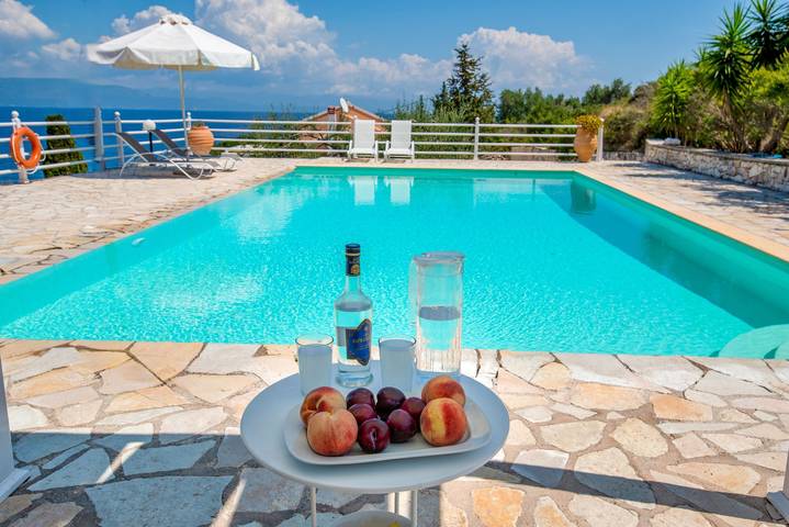 Villa pour 4 personnes, avec piscine ainsi que jardin et vue dans Paxos - 3