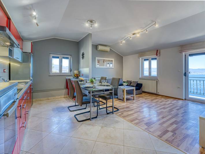 Ferienwohnung für 5 Personen, mit Balkon und Terrasse sowie Garten und Ausblick in Opatija Riviera - 4