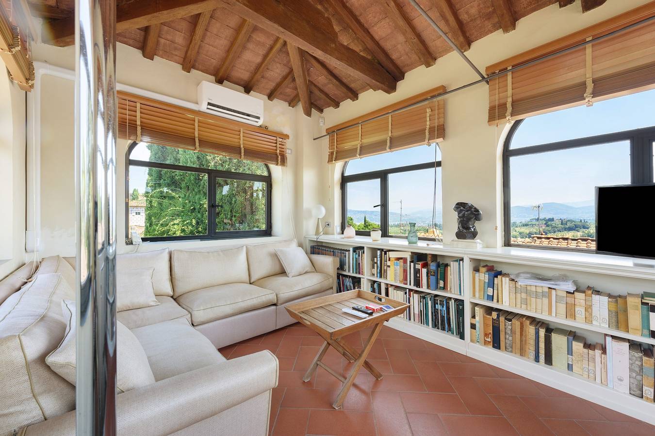 Prachtige Villa Pian dei Giullari met Zwembad – Elegantie en Ontspanning in het Hart van Florence in Comune di Galuzzo (1861-1865), Florence