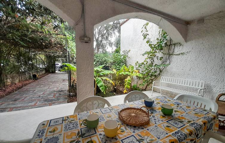 Appartement confortable avec piscine, jardin et climatisation près de Marina di Peschici in Vico del Gargano, Gargano